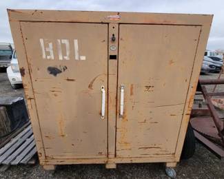 #80414 • Knaack Steel Cabinet on Wheels
