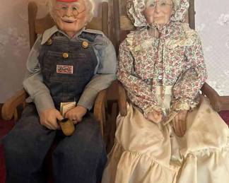 Doll Lot Couple