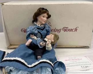 The Danberry, Mint, Mothers, Loving Touch, Porcelain Doll