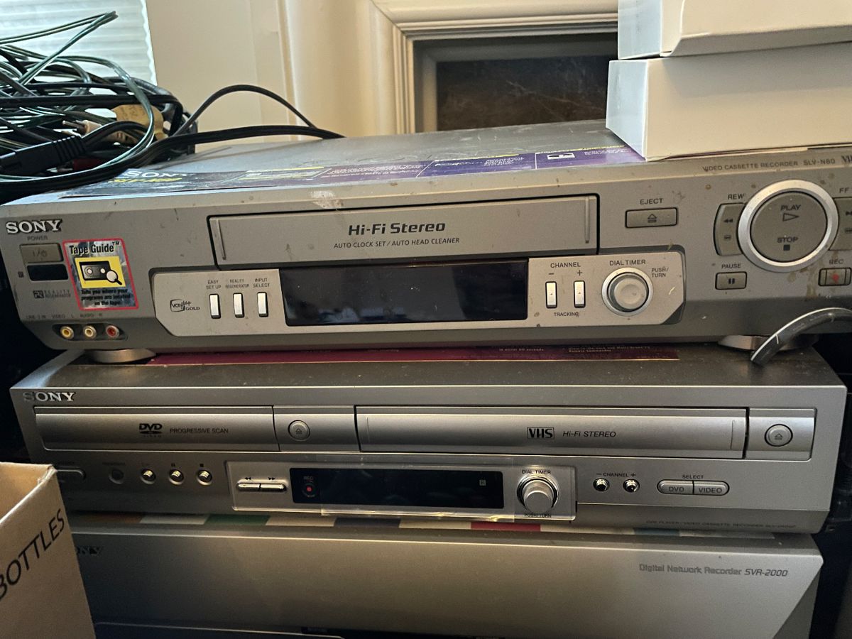 Fantastic Flat Rock Estate Sale starts on 1/18/2024