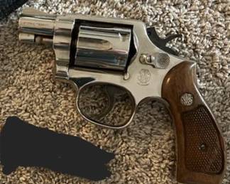 Smith & Wesson model 10-7 .38 special