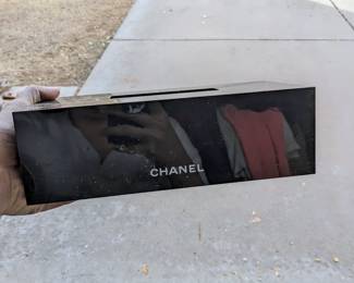 Genuine chanel boutique tissue box holder 