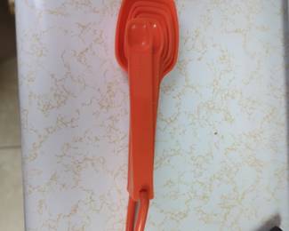 Vintage Tupperware Harvest Orange Measuring Cups & Spoons