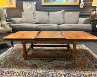 Stickley Solid Maple Extending Coffee Tray Table, Circa 1950s