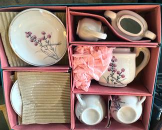 vintage China tea set (inside of box)