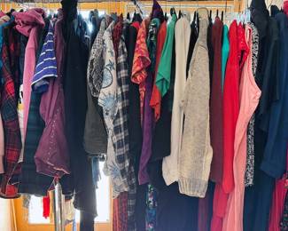 Women's clothing sizes ranging from petite 2-12, brands from Chicos, Pendleton, Brooks Brothers, DKNY, Eddie Bauer, JG Hook, Saks 5th Ave, Talbots, The Villager
Curated clothing from the late 1980s to 2010s
Purses
Scarves and accessories
Women's shoes sizes 6, 6.5, 7
