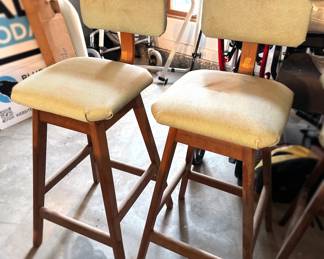 Vintage bar stools (4)