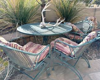 Outdoor metal dining furniture
