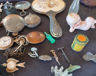 Miniatures and collectibles