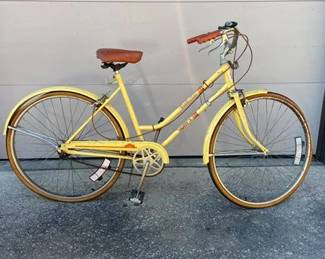 1970s Huffy 3 Timberline Bicycle 