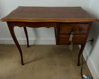 $425~ OBO ~ ANTIQUE OAK BELGIUM / FRENCH LADIES DESK ~37WIDE X 29" HT 