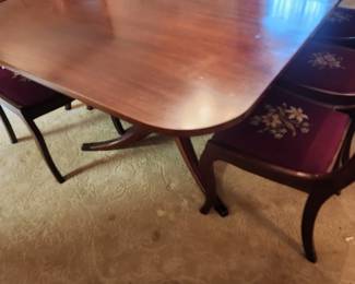 Vintage Mahogany Dining Table