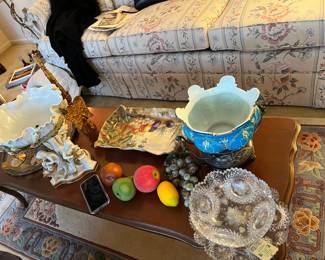 Coffee Table, Vases, Cut Glass and Accessories 