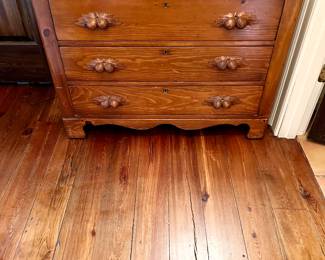 Antique chest of drawers
