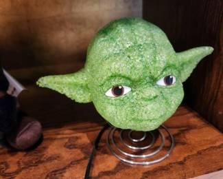 Star Wars Yoda Figural Eva Lamp