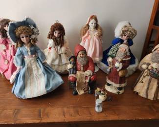 Williamsburg Dolls