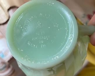 Anchor Hocking Jadeite Swirl Shell Tea Cup