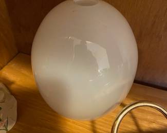 Tozai Home White Porcelain Rounded Vase