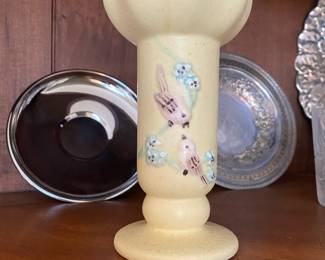 1957 Hull Pottery Vase Yellow Ruffled Birds Design - S1