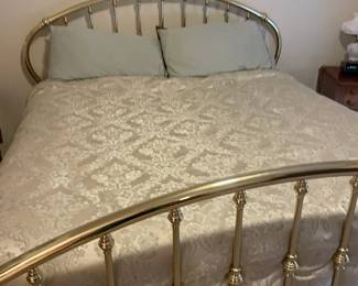 Full Size Bed with Chrome Rounded Headboard & Footboard