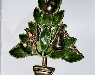 Table full of costume jewelry!! Robert Original "Partridge in a Pear Tree"