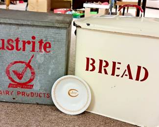 Justrite Quality Check metal milk box, "Bread" box and Culver advertising dish