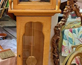 Ridgeway German grandmother clock