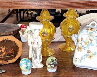 Much vintage Asian items