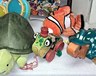 Toy turtles