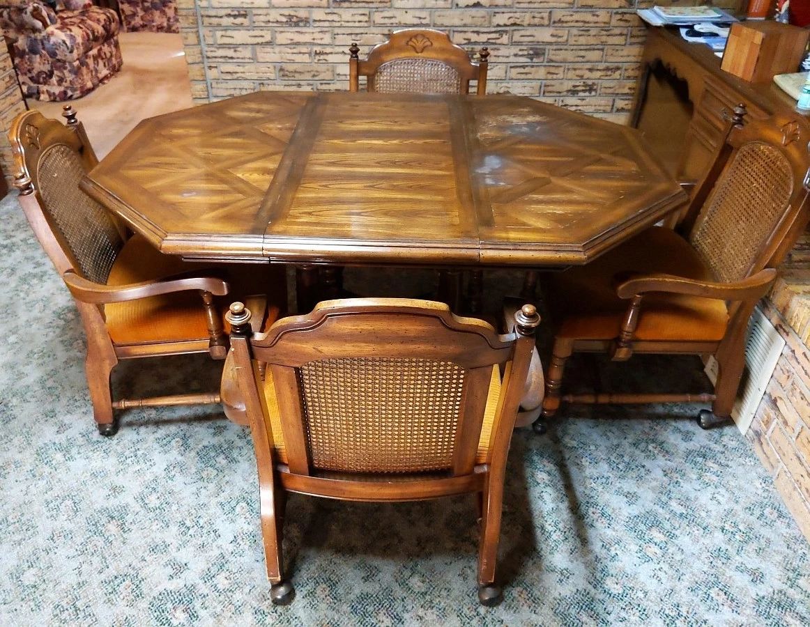 Rosenberg Retro Online Auction starts on 1/15/2024