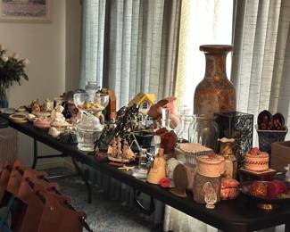 Ceramics and trinket boxes. Crystal, candles, Scentsy warmers and Home Interiors!