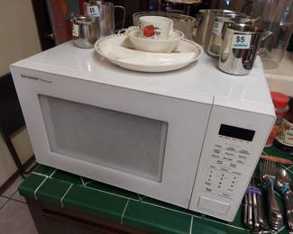 Microwave oven.