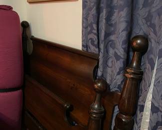 MidCentury Poster Bed