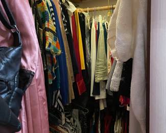 Clothes, sz sm mostly 