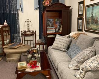 Very nice Sofa, contemporary Coffee Table, Media Cabinet. 