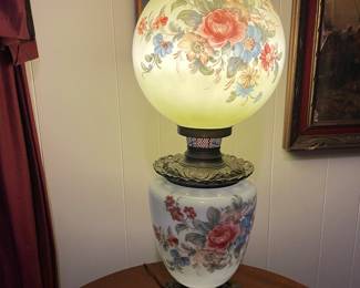 Antique Gone with the Wind Lamp