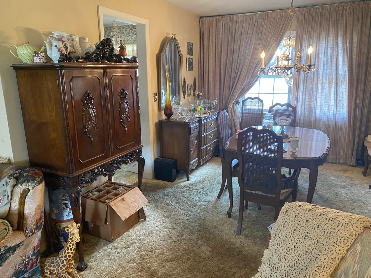 Roselle Estate Sale LOADED With Years of... starts on 2/2/2024