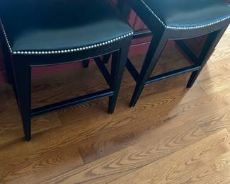 pAIR OF KITCHEN STOOLS