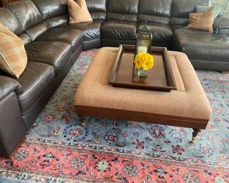 CINDY CRAWFORD  LEATHER SECTIONAL AND TRAY TABLE