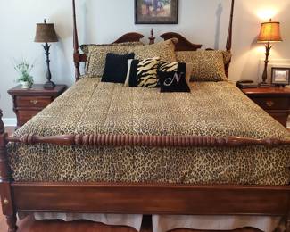 Ethan Allan - King Size with Mattress/Comforter and Pillows