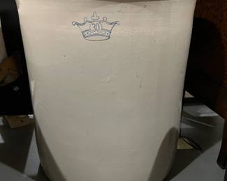30 Gallon Western Stoneware Crock in excellent condition - no cracks!
