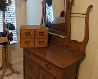 Oak wash stand, antique