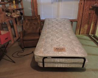 Electric positioning bed