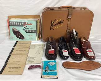BIHY113 Vintage Tanners Shoe Salesman Kit This is a vintage Tanners Kushiontred traveling shoe salesman kit from at least the 1950's.&nbsp;
