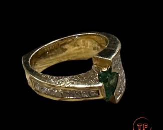 18K GOLD Tsavorite Garnet and Diamond Ring