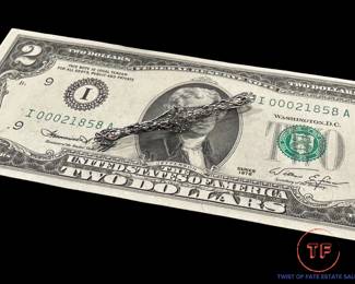 10K GOLD and Diamond Filigree Brooch