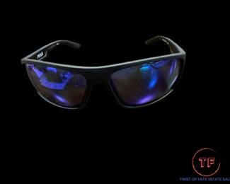 WILEY X Peak Polarized Blue Mirror Lens with Matte Black Frame - BRAND NEW IN BOX