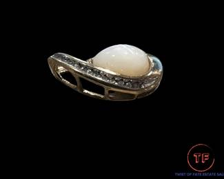 10K GOLD Diamond and Mother of Pearl Pendant