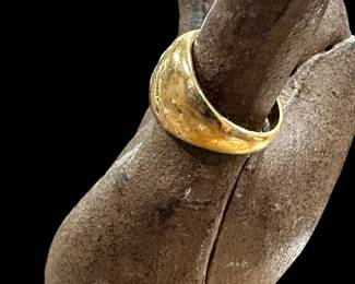 Diamond Dotted 10K GOLD Dome Band