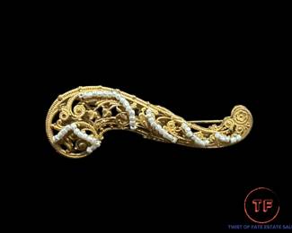 Vintage MIRIAM HASKELL Brooch